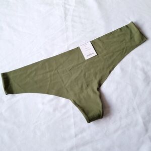 NWT Olive Green Invisible Edge Thong Panties | Auden